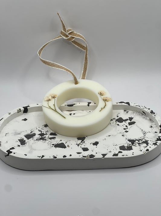 Petite suspension d’armoire